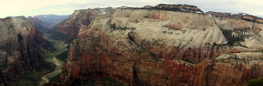 Der Zion Canyon vom Observation Point aus gesehen