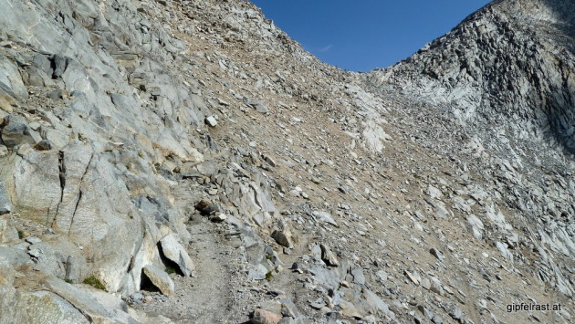 Going down from Mather Pass