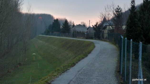 Radweg in Wolfsthal