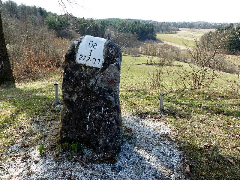 Der Maria-Theresien-Stein am Dreiländereck