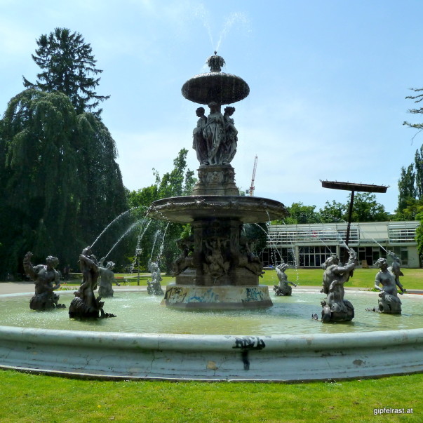 Aus Paris bekannt: der Stadtparkbrunnen