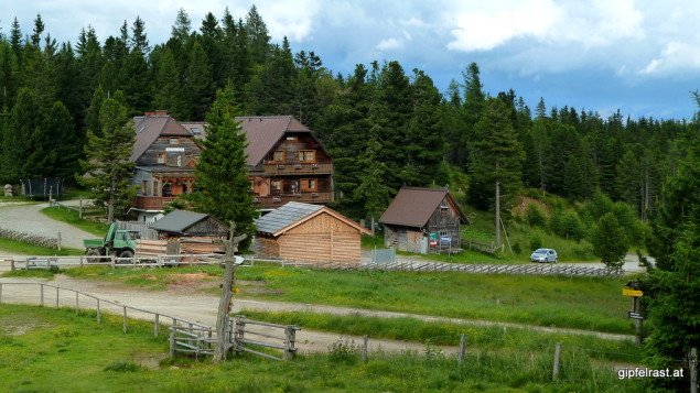 Start und Ziel: Die Waldheimhütte